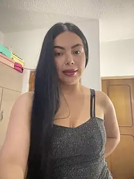 Cami olarte online show from 04/22/26, 05:36
