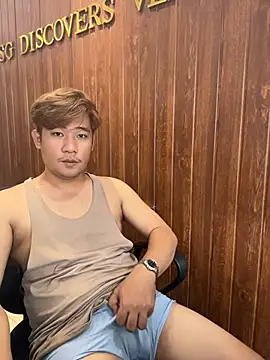 Snapshot of Titanryu chatting on 06/16/26, 05:40 Titanryu online show from 06/16/26, 05:40