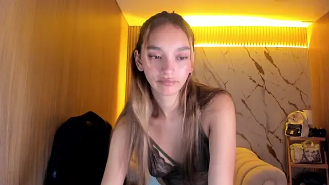 Paulin roses tf online show from 05/05/26, 02:20