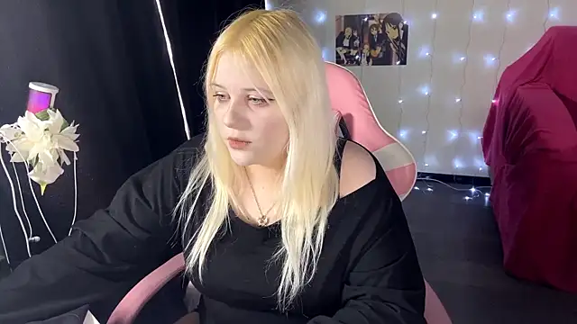 Tina Evanss online show from 04/01/26, 06:48