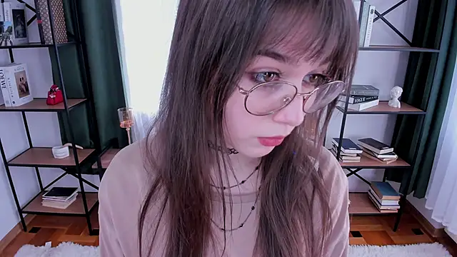 LaelIvie online show from 04/12/26, 09:01