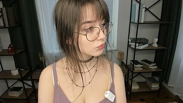 LaelIvie online show from 04/05/26, 07:48