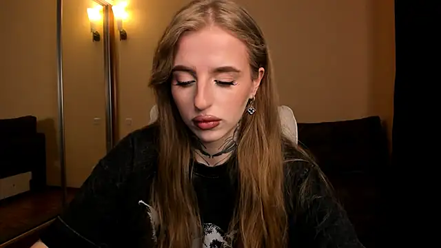 Snapshot of harley_kimm chatting on 04/16/26, 05:08 harley kimm online show from 04/16/26, 05:08