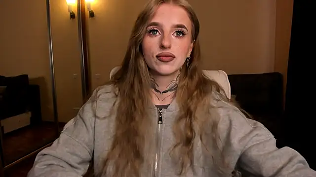 Snapshot of harley_kimm chatting on 04/28/26, 05:23 harley kimm online show from 04/28/26, 05:23