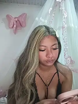 KatyBelle  online show from 05/13/26, 07:54
