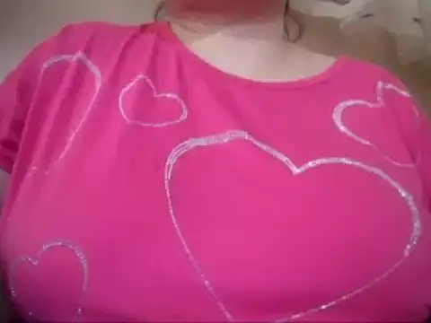 Snapshot of Bonnie_Jade chatting on 04/13/26, 03:16 Bonnie Jade online show from 04/13/26, 03:16