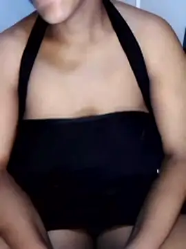 sultrydiva00 online show from 04/13/26, 03:38