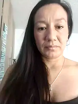 Snapshot of danna_tt chatting on 07/12/26, 04:52 danna tt online show from 07/12/26, 04:52