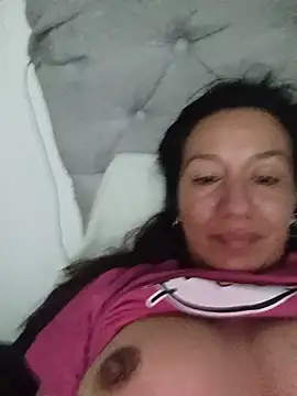 Snapshot of danna_tt chatting on 07/05/26, 04:19 danna tt online show from 07/05/26, 04:19