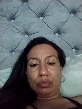Snapshot of danna_tt chatting on 07/17/26, 01:58 danna tt online show from 07/17/26, 01:58