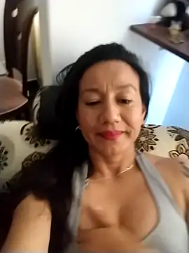 Snapshot of danna_tt chatting on 07/18/26, 09:56 danna tt online show from 07/18/26, 09:56