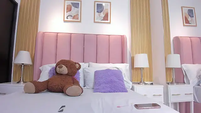 Mariana Spicy1 online show from 04/04/26, 12:01