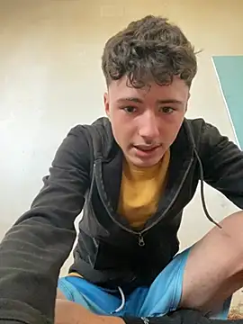 Snapshot of denysio69 chatting on 04/07/26, 07:54 denysio69 online show from 04/07/26, 07:54