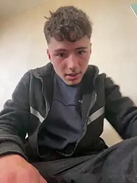 Snapshot of denysio69 chatting on 03/28/26, 11:00 denysio69 online show from 03/28/26, 11:00