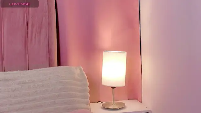 MoollyLove online show from 04/21/26, 11:50