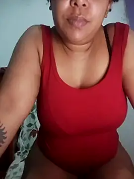 Snapshot of kimberlly25 chatting on 05/20/26, 03:42 kimberlly25 online show from 05/20/26, 03:42