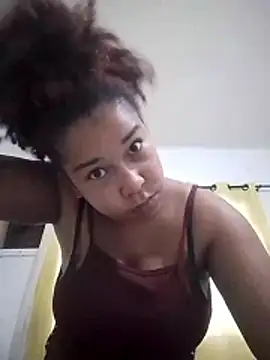 Snapshot of kimberlly25 chatting on 04/08/26, 01:34 kimberlly25 online show from 04/08/26, 01:34