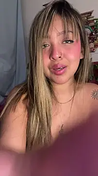 NinaValencia  online show from 04/11/26, 07:45