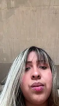 NinaValencia  online show from 04/07/26, 08:54