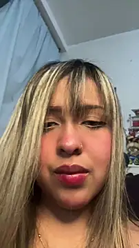 NinaValencia  online show from 04/06/26, 11:28