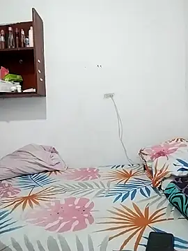 Natasha and zoe  online show from 04/12/26, 05:27