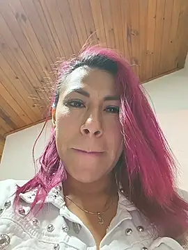 Snapshot of tatianabelli chatting on 07/14/26, 02:05 tatianabelli online show from 07/14/26, 02:05