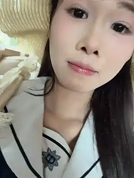 Snapshot of anan_baby chatting on 06/20/26, 12:15 anan baby online show from 06/20/26, 12:15