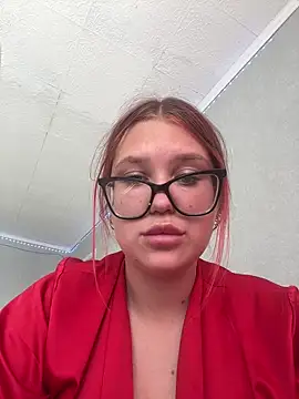 Snapshot of MissAuroraX chatting on 06/17/26, 02:27 MissAuroraX online show from 06/17/26, 02:27
