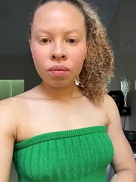 jhully hot online show from 04/18/26, 01:13