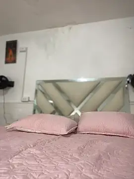 AlanaBrunetteX X online show from 05/10/26, 02:15