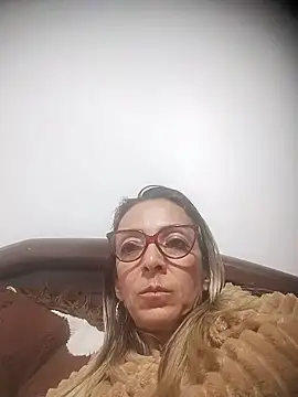 AlanaBrunetteX X online show from 05/16/26, 07:24