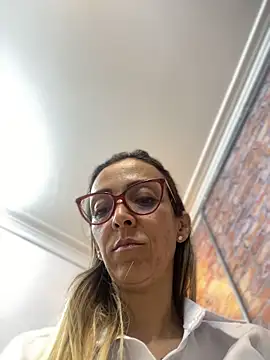 AlanaBrunetteX X online show from 05/07/26, 10:13