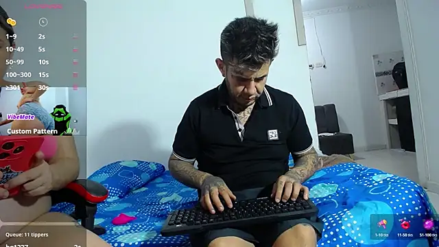 Snapshot of allison_maxtattoo_ chatting on 05/18/26, 04:07 allison maxtattoo online show from 05/18/26, 04:07