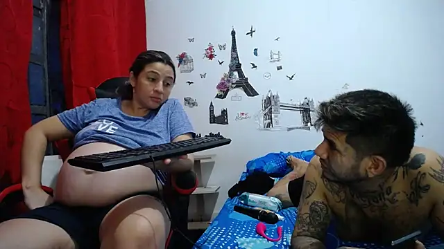 Snapshot of allison_maxtattoo_ chatting on 05/02/26, 10:31 allison maxtattoo online show from 05/02/26, 10:31
