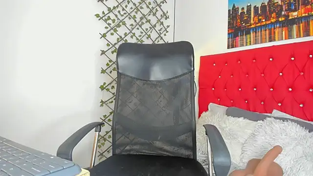 emily  dee online show from 04/21/26, 01:07