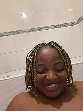 Snapshot of AngelicCaramelxxx chatting on 04/18/26, 07:58 AngelicCaramelxxx online show from 04/18/26, 07:58