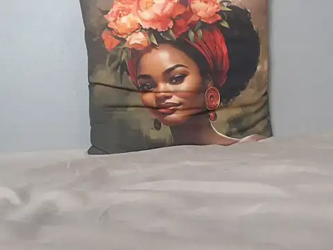 Snapshot of AngelicCaramelxxx chatting on 03/31/26, 03:58 AngelicCaramelxxx online show from 03/31/26, 03:58