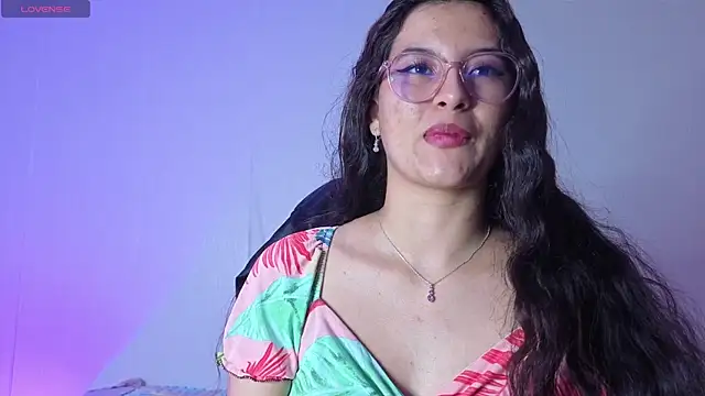 Snapshot of babylexi18 chatting on 04/14/26, 07:41 babylexi18 online show from 04/14/26, 07:41