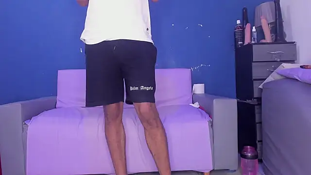 Latin Hard Couple online show from 04/06/26, 12:17