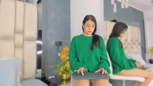 Megan Danbury online show from 04/01/26, 12:06