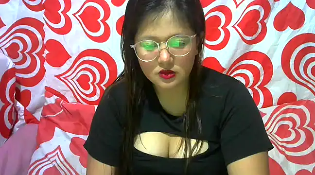 Snapshot of Miss_Ashley chatting on 02/17/25, 01:55 Miss Ashley online show from 02/17/25, 01:55