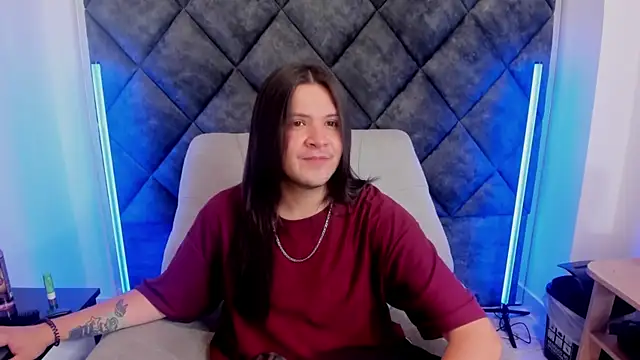 MatthewDavis  online show from 04/15/26, 11:38