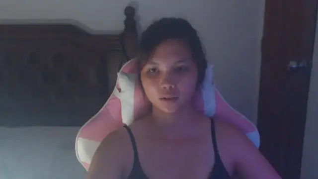 Snapshot of sweet_21_1 chatting on 07/29/26, 07:24 sweet 21 1 online show from 07/29/26, 07:24