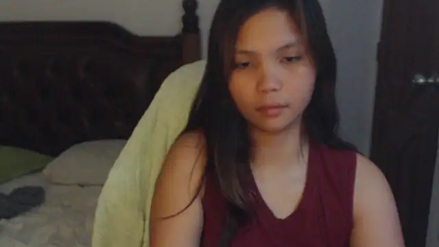 Snapshot of sweet_21_1 chatting on 04/17/26, 08:11 sweet 21 1 online show from 04/17/26, 08:11
