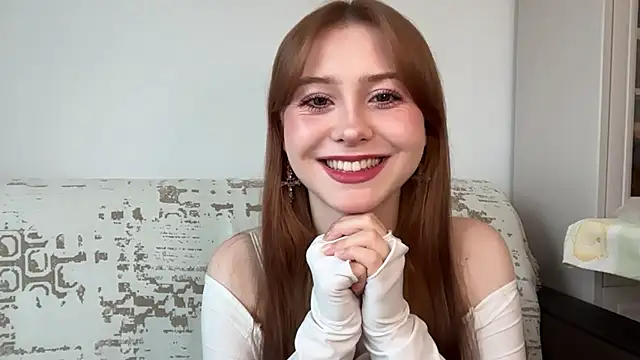 Snapshot of Amy_Bronson chatting on 04/02/26, 11:50 Amy Bronson online show from 04/02/26, 11:50