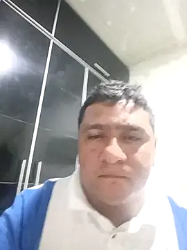 luis20212 online show from 04/03/26, 03:18