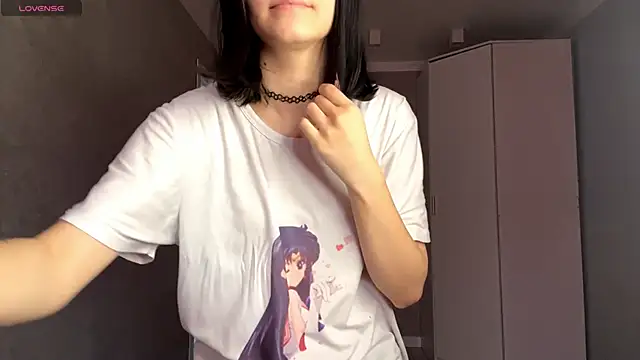 AmeliaMiotii online show from 04/06/26, 10:16