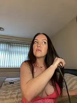 Ladyluxee online show from 05/13/26, 06:48