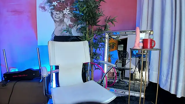 LexyNova  online show from 04/08/26, 05:36