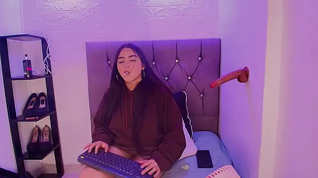 sweet  cherry1 online show from 04/07/26, 06:32